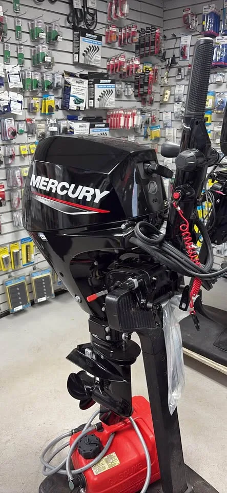 2024 Mercury 15 hp FourStroke outboard at Hartzel Marine in Dunnville